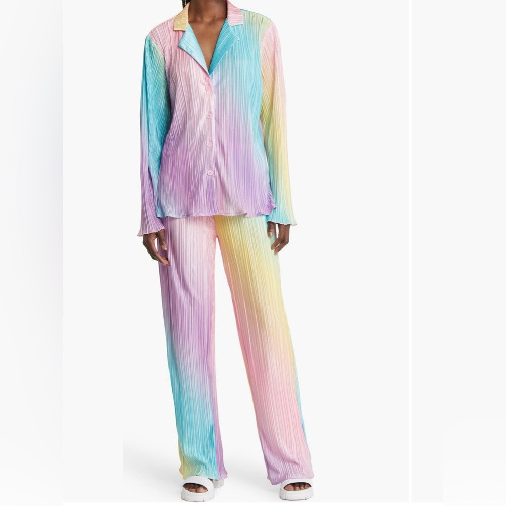 Dressed in Lala pant and top set